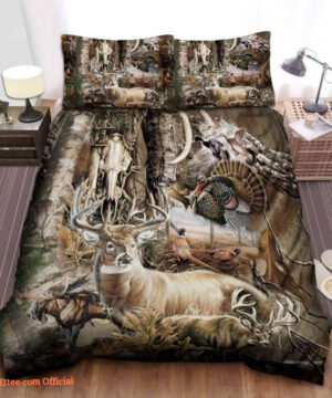 Camo Hunting Art Bedding Set. Luxurious Smooth And Durable. Lightweight And Smooth Comfort - King - Ettee