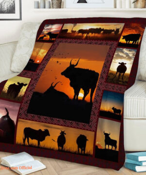 3D Cow And Sunset Quilt Blanket. Light And Durable. Soft To Touch - Super King - Ettee