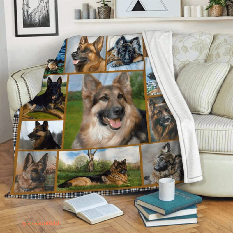 German Shepherd Quilt Blanket. Lightweight And Smooth Comfort - Super King - Ettee