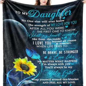 Gift for My Daughter Quilt Blanket from Mom. Luxurious Super Soft Quilt Blanket - Super King - Ettee