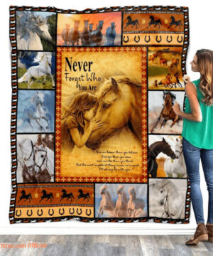 Girl Loves Horse Blanket Just A Girl Who Loves Horses Quilt Fleece Blanket - Super King - Ettee