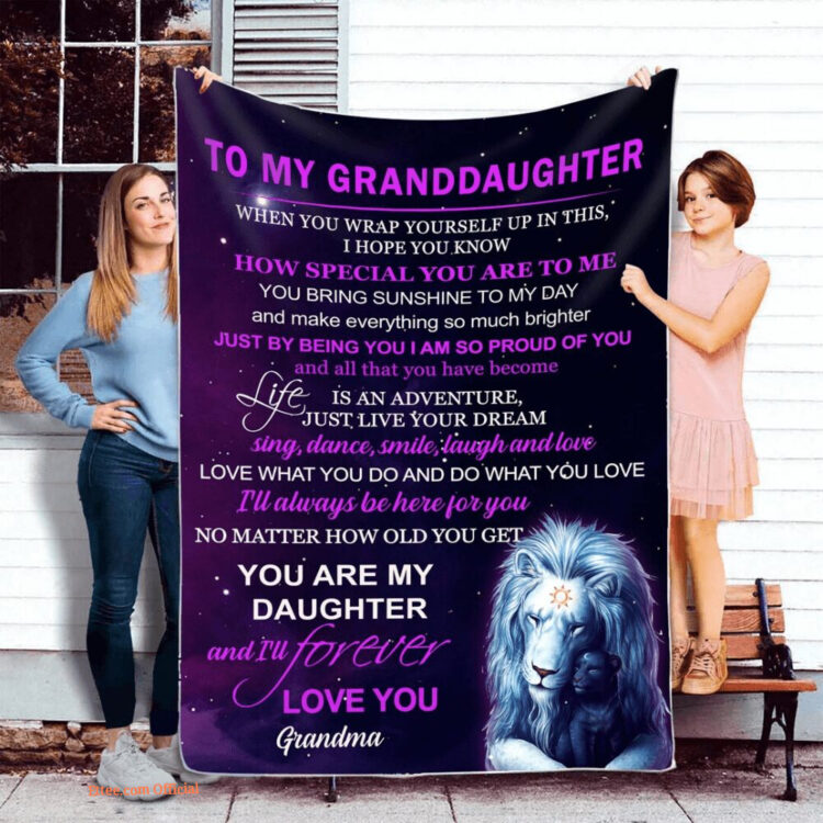 To My Granddaughter Lion Quilt Blanket. Foldable And Compact - Super King - Ettee