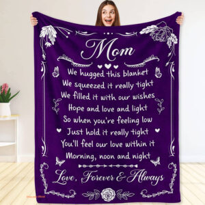 Mom from Daughter Son Quilt Blanket. Luxurious Super Soft Quilt Blanket - Super King - Ettee