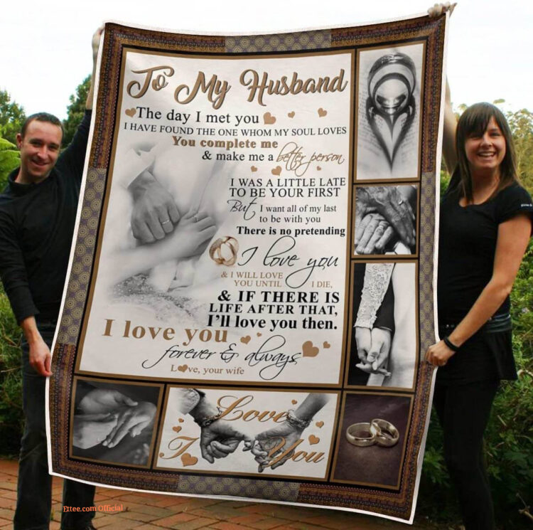 My Husband Hand In Hand You Complete Me Gift From Wife Quilt Blanket - Super King - Ettee