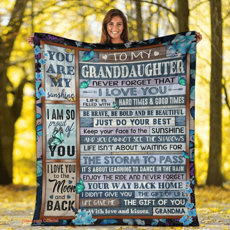 To My Granddaughter Quilt Blanket. Lightweight And Smooth Comfort - Super King - Ettee