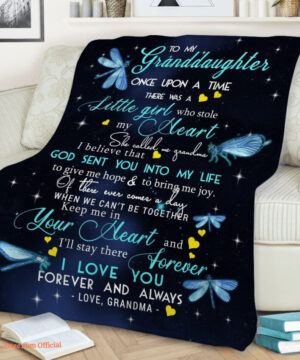 To My Granddaughter Quitl Blanket. Light And Durable. Soft To Touch - Super King - Ettee