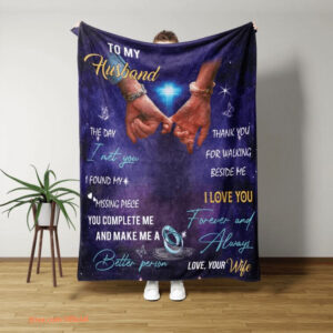 To My Husband Quilt Blanket. Lightweight And Smooth Comfort. Foldable And Compact - Super King - Ettee