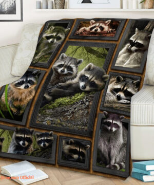 Raccoon Beauty Quilt Blanket. Lightweight And Smooth Comfort - Super King - Ettee