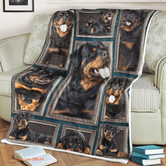 Rottweiler Cute Quilt Blanket Funny. Lightweight And Smooth Comfort - Super King - Ettee