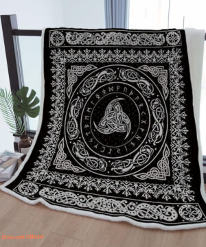 Sherpa Blanket Black and white Viking Prayer Vintage Triple Horn of Odin Throw Blanket To Mother Grandma Grandpa Gift - Super King - Ettee