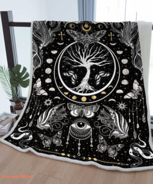 Sherpa Blanket Moon Phase Throw Blanket - Perfect Gift for Mother, Grandma, and Grandpa - Boho Constellation Design in Black and White - Cozy and Stylish Moth-Inspired Blanket - Super King - Ettee