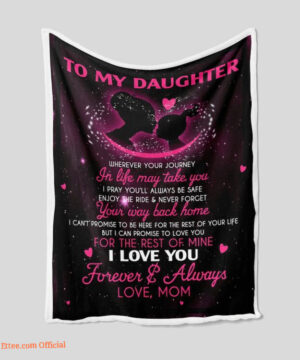 To My Daughter Quilt Blanket Mom Gift For Family. Foldable And Compact - Super King - Ettee