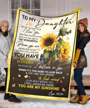 To My Daughter Never Forget That I Love You Gift Quilt Family Blanket - Super King - Ettee