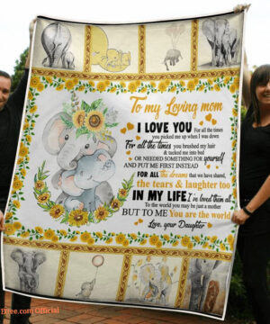 To My Mom Elephants Sunflower You Are The World Quilt Blanket - Super King - Ettee