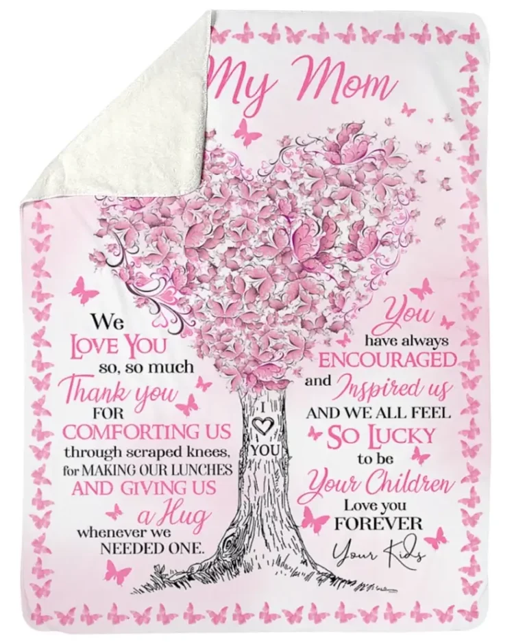 To My Mom We Love You So Much Quilt Blankets - Super King - Ettee