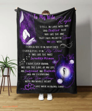 To My Wife Quilt Blanket Holding Of Hand. Light And Durable. Soft To Touch - Super King - Ettee