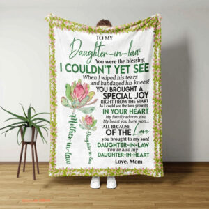 To Our Daughter In Law Quilt Blanket. Foldable And Compact - Super King - Ettee