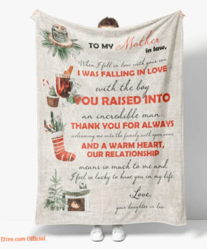 To My Mom You Raised Into An Incredible Man Quilt Blanket. Foldable And Compact - Super King - Ettee