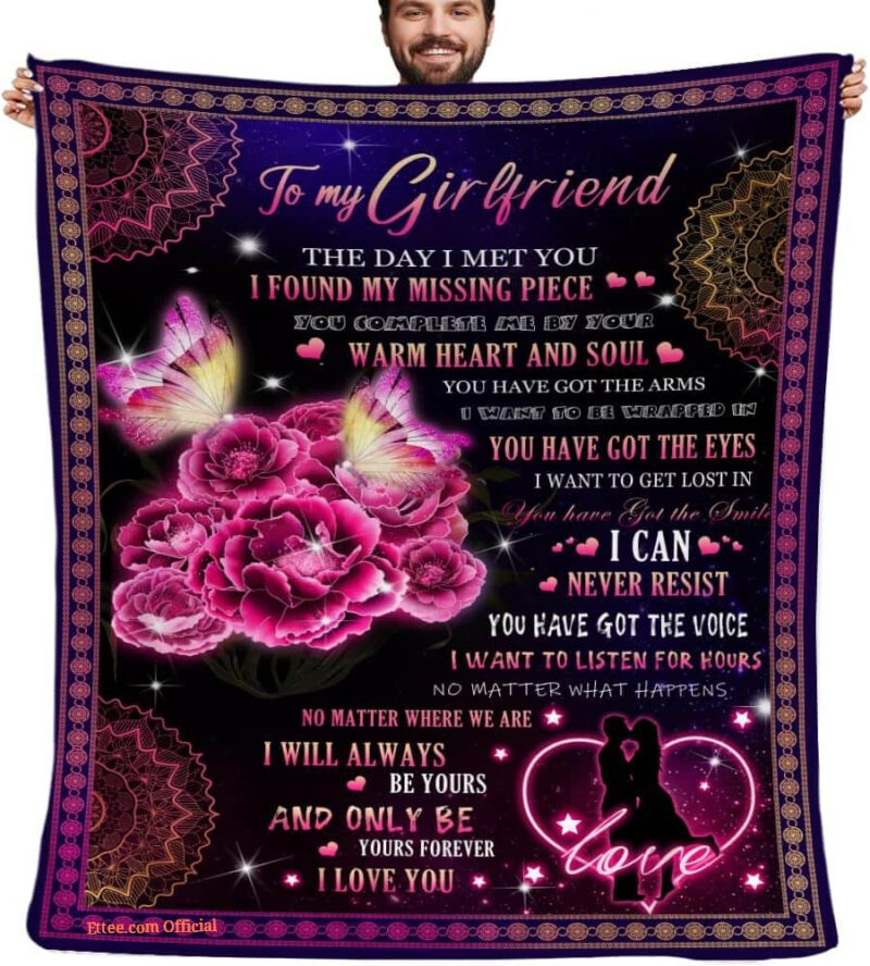 To My Girlfriend Quilt Blanket from Boyfriend Gift For Valentine's Day - Super King - Ettee