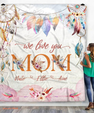 Letter To My Mom Everything I Am You Helped Me To Be Carnation Quilt Blanket - Super King - Ettee