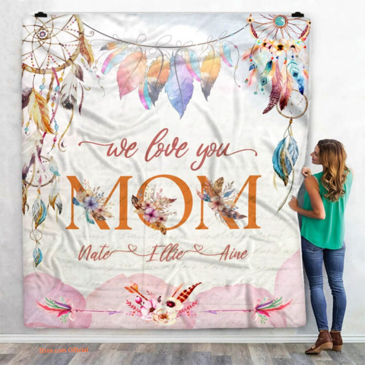 Letter To My Mom Everything I Am You Helped Me To Be Carnation Quilt Blanket - Super King - Ettee